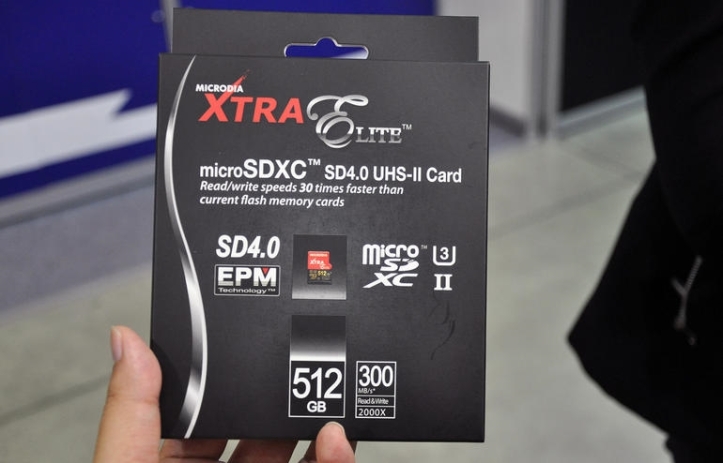 Microdia 512 GB microSD card